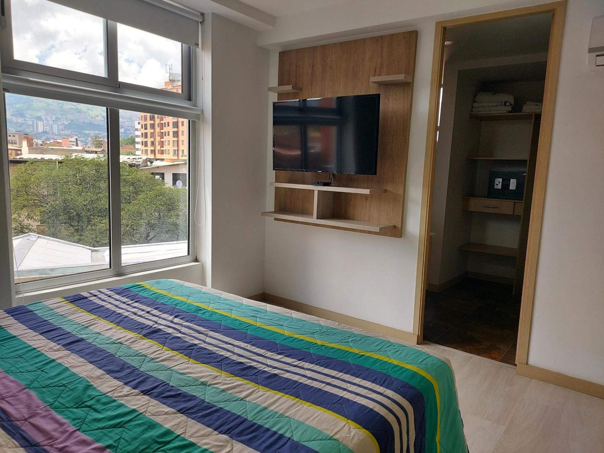 All Inclusive Suites Medellin Exterior photo